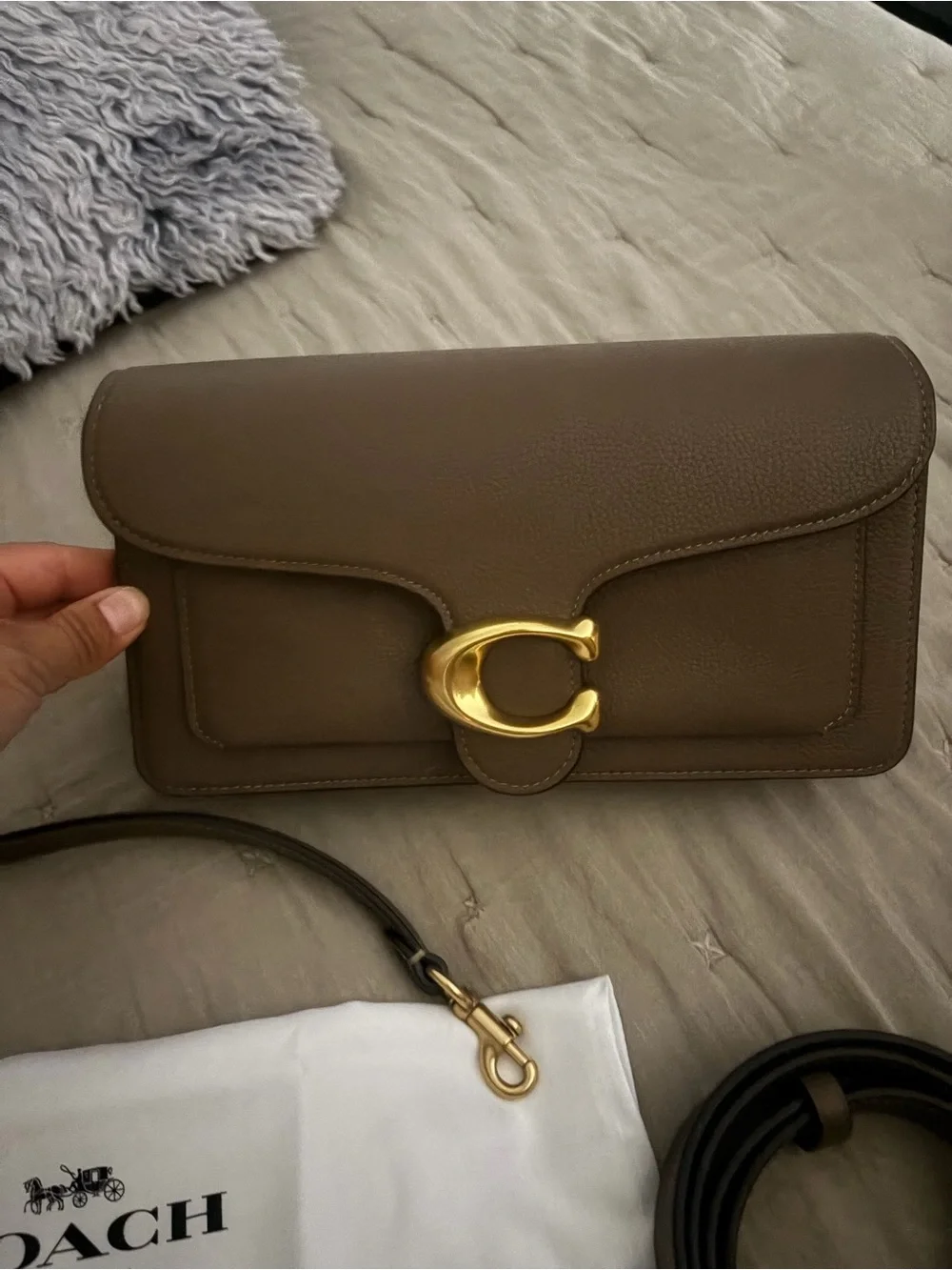 Brand new Tabby 26 Coach Dark Brown Leather Crossbody Bag with Gold 'C' Hardware - Picture 5 of 7